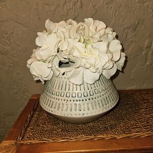 Elegant Ivory & Midnight Green Ceramic Vase with Floral Arrangement